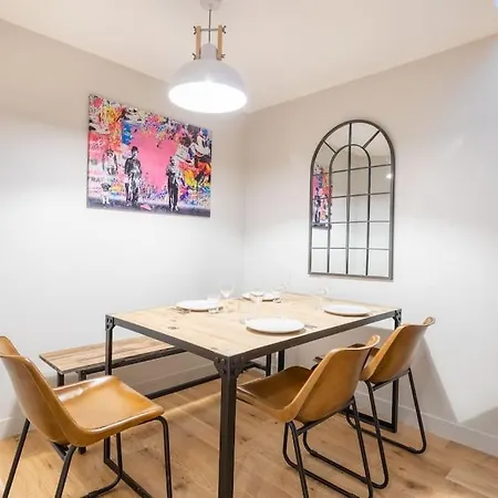 Enchanting Parisian Daire